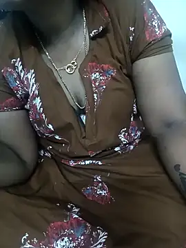 Snapshot of MaaliiiPonuTamil chatting on 11-30-25, 07:51 MaaliiiPonuTamil online show from 11-30-25, 07:51