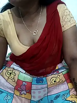 Snapshot of MaaliiiPonuTamil chatting on 12-20-25, 02:29 MaaliiiPonuTamil online show from 12-20-25, 02:29