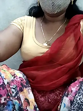 Snapshot of MaaliiiPonuTamil chatting on 02-11-26, 03:33 MaaliiiPonuTamil online show from 02-11-26, 03:33