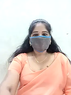 Snapshot of MaaliiiPonuTamil chatting on 02-16-26, 01:46 MaaliiiPonuTamil online show from 02-16-26, 01:46