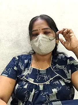 Snapshot of MaaliiiPonuTamil chatting on 02-16-26, 02:35 MaaliiiPonuTamil online show from 02-16-26, 02:35