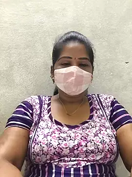 Snapshot of MaaliiiPonuTamil chatting on 02-28-26, 04:52 MaaliiiPonuTamil online show from 02-28-26, 04:52