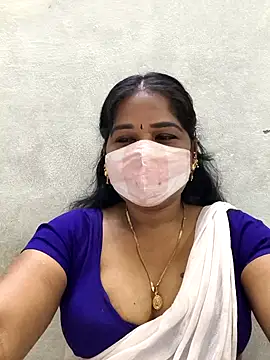 Snapshot of MaaliiiPonuTamil chatting on 03-12-26, 01:12 MaaliiiPonuTamil online show from 03-12-26, 01:12