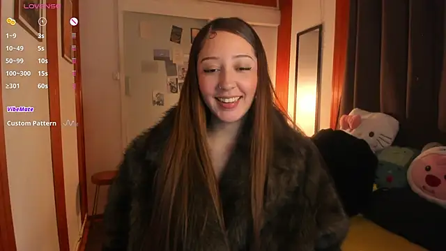 Snapshot of HeyTati chatting on 05-26-26, 12:28 HeyTati online show from 05-26-26, 12:28