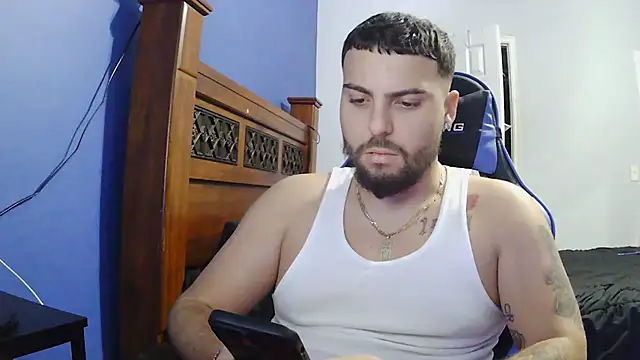 Snapshot of MasterKvn chatting on 02-01-25, 03:08 MasterKvn online show from 02-01-25, 03:08