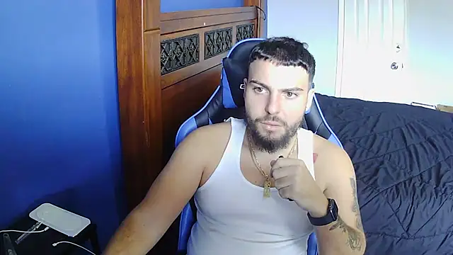 Snapshot of MasterKvn chatting on 03-04-25, 06:07 MasterKvn online show from 03-04-25, 06:07