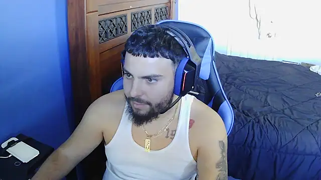 Snapshot of MasterKvn chatting on 03-11-25, 09:48 MasterKvn online show from 03-11-25, 09:48