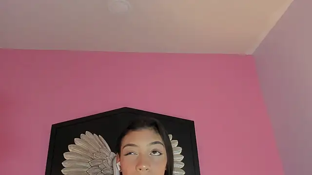 lupeebony online show from 07-14-26, 07:30