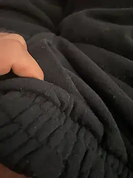 Snapshot of diege72 chatting on 11-01-25, 01:35 diege72 online show from 11-01-25, 01:35