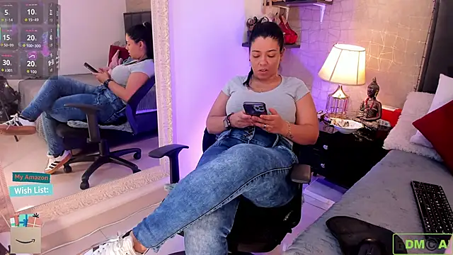 Snapshot of Mariana_c1 chatting on 02-19-26, 02:46 Mariana c1 online show from 02-19-26, 02:46