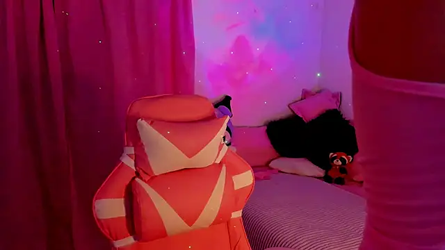 Snapshot of gabyye_capprins chatting on 03-11-25, 07:03 gabyye capprins online show from 03-11-25, 07:03