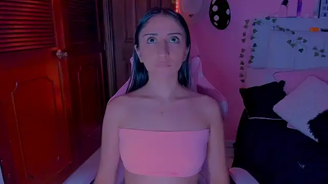 Snapshot of gabyye_capprins chatting on 10-01-25, 01:00 gabyye capprins online show from 10-01-25, 01:00