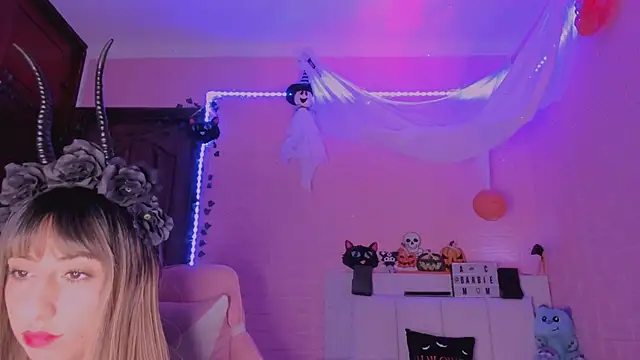 Snapshot of gabyye_capprins chatting on 10-09-25, 12:19 gabyye capprins online show from 10-09-25, 12:19