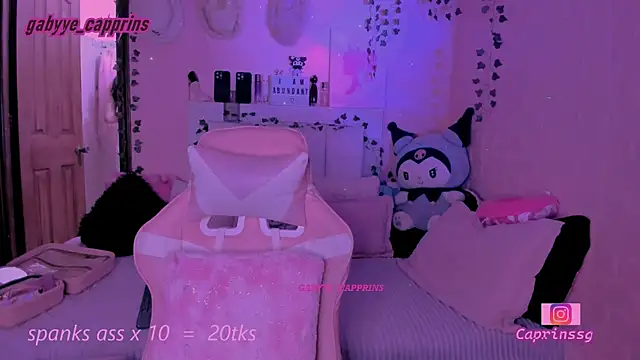 Snapshot of gabyye_capprins chatting on 01-12-26, 12:05 gabyye capprins online show from 01-12-26, 12:05