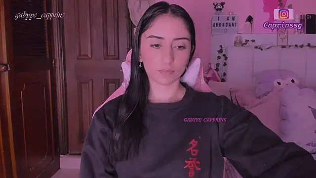 Snapshot of gabyye_capprins chatting on 02-16-26, 12:29 gabyye capprins online show from 02-16-26, 12:29