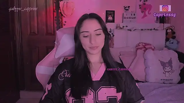 Snapshot of gabyye_capprins chatting on 02-25-26, 01:15 gabyye capprins online show from 02-25-26, 01:15