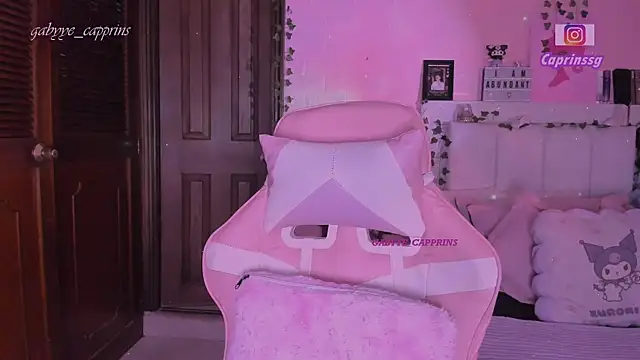 Snapshot of gabyye_capprins chatting on 02-28-26, 12:22 gabyye capprins online show from 02-28-26, 12:22