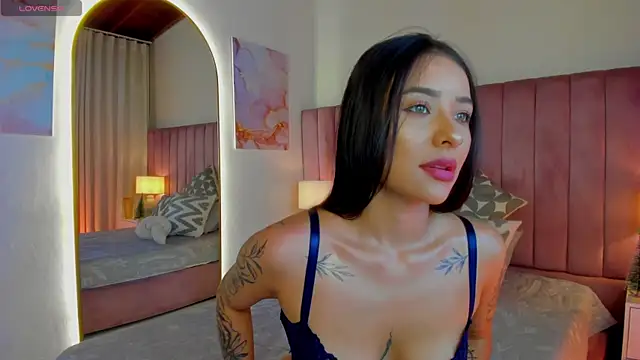 Snapshot of SweetGirl______ chatting on 12-22-25, 10:45 SweetGirl online show from 12-22-25, 10:45