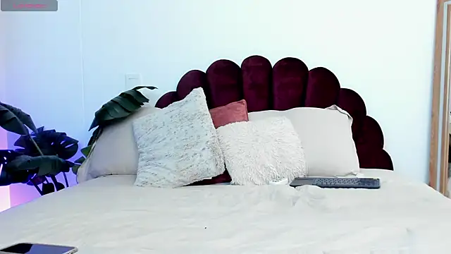 Snapshot of SweetGirl______ chatting on 01-09-26, 10:07 SweetGirl online show from 01-09-26, 10:07