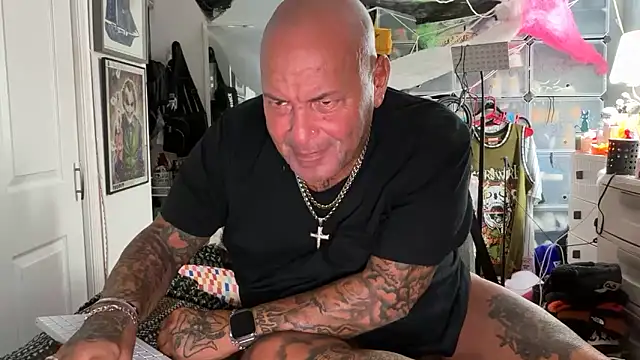 joeytatts66 online show from 09-28-25, 02:17