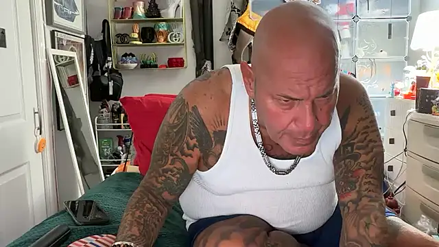 joeytatts66 online show from 11-12-25, 02:01