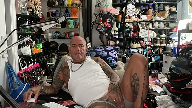 Snapshot of joeytatts66 chatting on 07-06-26, 02:19 joeytatts66 online show from 07-06-26, 02:19