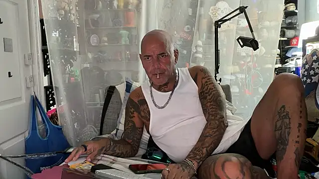 Snapshot of joeytatts66 chatting on 07-23-26, 01:41 joeytatts66 online show from 07-23-26, 01:41