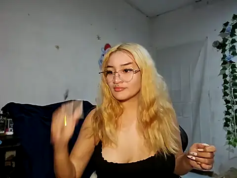 sadnessgyall online show from 01-04-25, 07:03