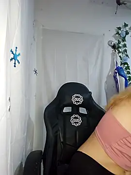 sadnessgyall online show from 03-13-25, 06:16