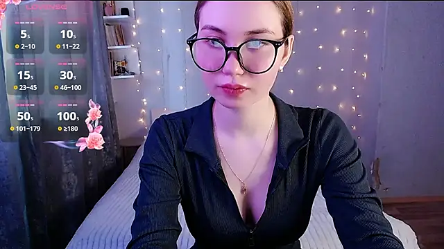 Snapshot of Miya_Mark chatting on 02-21-25, 02:06 Miya Mark online show from 02-21-25, 02:06