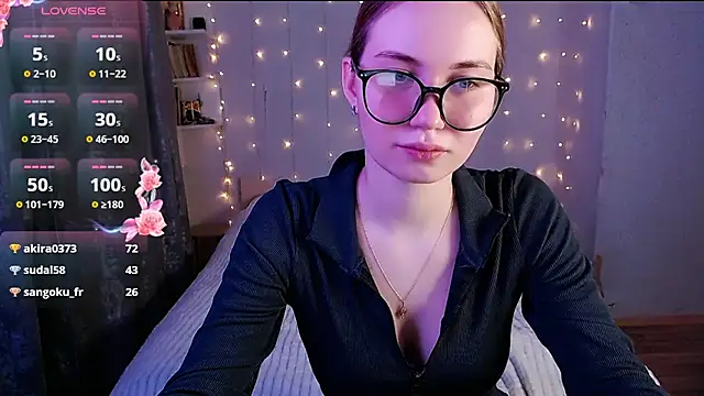 Snapshot of Miya_Mark chatting on 02-21-25, 05:09 Miya Mark online show from 02-21-25, 05:09