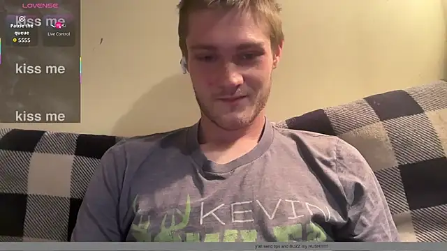 Snapshot of anomalies_ig chatting on 04-08-26, 05:35 anomalies ig online show from 04-08-26, 05:35