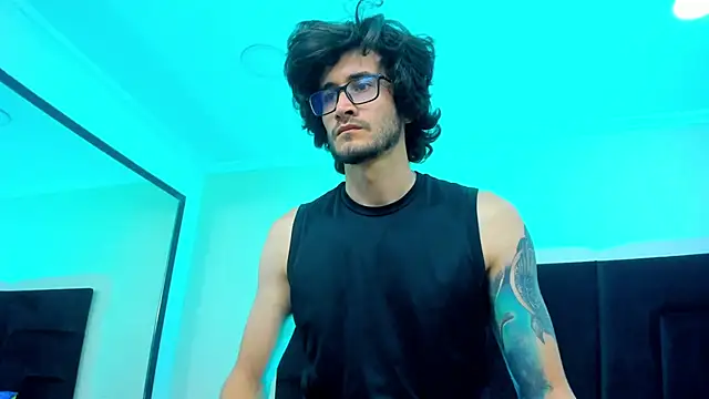 Snapshot of Loggan_donnelly chatting on 01-31-25, 09:05 Loggan donnelly online show from 01-31-25, 09:05