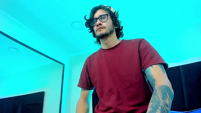 Snapshot of Loggan_donnelly chatting on 02-01-25, 09:29 Loggan donnelly online show from 02-01-25, 09:29