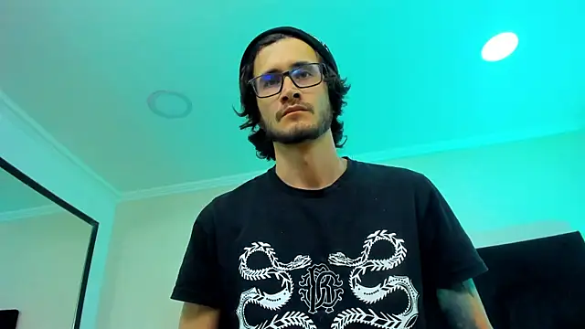 Snapshot of Loggan_donnelly chatting on 02-09-25, 01:11 Loggan donnelly online show from 02-09-25, 01:11