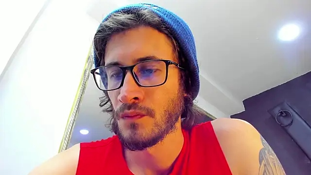 Snapshot of Loggan_donnelly chatting on 03-17-25, 11:21 Loggan donnelly online show from 03-17-25, 11:21