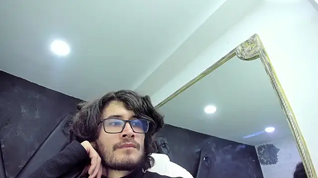 Snapshot of Loggan_donnelly chatting on 03-20-25, 08:08 Loggan donnelly online show from 03-20-25, 08:08