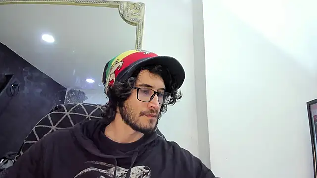 Snapshot of Loggan_donnelly chatting on 03-21-25, 08:08 Loggan donnelly online show from 03-21-25, 08:08