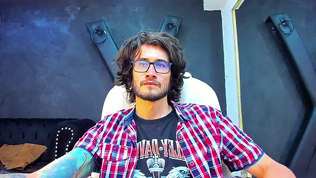 Snapshot of Loggan_donnelly chatting on 03-22-25, 08:26 Loggan donnelly online show from 03-22-25, 08:26