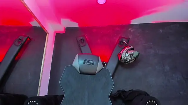 Snapshot of Loggan_donnelly chatting on 09-14-25, 07:35 Loggan donnelly online show from 09-14-25, 07:35