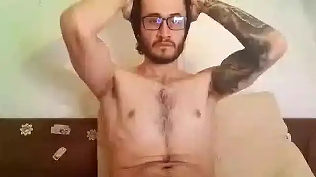 Snapshot of Loggan_donnelly chatting on 10-30-25, 10:54 Loggan donnelly online show from 10-30-25, 10:54