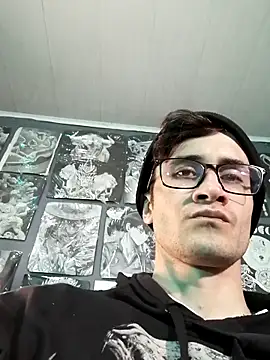 Snapshot of Loggan_donnelly chatting on 12-19-25, 11:34 Loggan donnelly online show from 12-19-25, 11:34