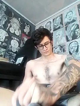 Snapshot of Loggan_donnelly chatting on 02-04-26, 06:36 Loggan donnelly online show from 02-04-26, 06:36