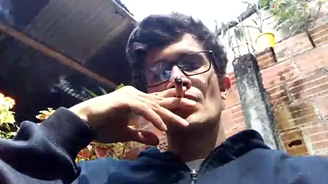 Snapshot of Loggan_donnelly chatting on 02-09-26, 06:56 Loggan donnelly online show from 02-09-26, 06:56