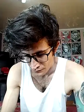 Snapshot of Loggan_donnelly chatting on 03-07-26, 08:06 Loggan donnelly online show from 03-07-26, 08:06