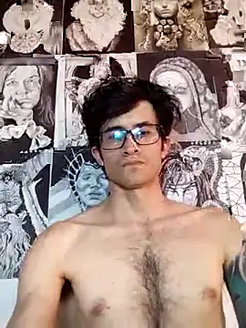 Snapshot of Loggan_donnelly chatting on 03-21-26, 08:12 Loggan donnelly online show from 03-21-26, 08:12