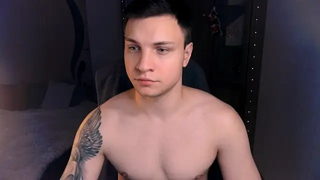 Snapshot of handsome_guy01 chatting on 12-07-24, 01:25 handsome guy01 online show from 12-07-24, 01:25