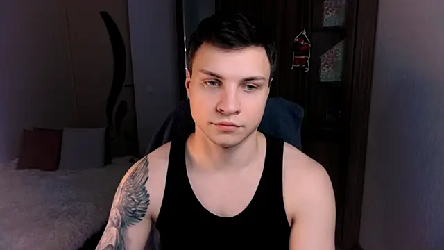 Snapshot of handsome_guy01 chatting on 12-16-24, 07:48 handsome guy01 online show from 12-16-24, 07:48