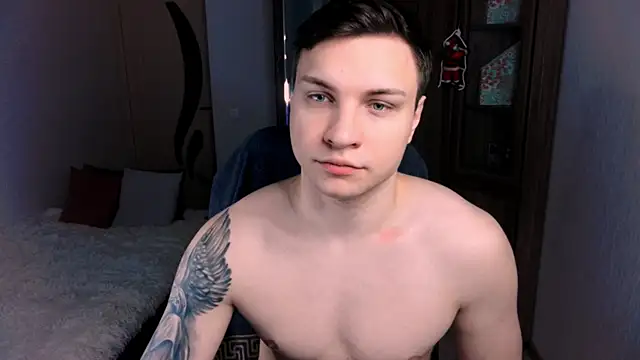 Snapshot of handsome_guy01 chatting on 12-19-24, 12:02 handsome guy01 online show from 12-19-24, 12:02