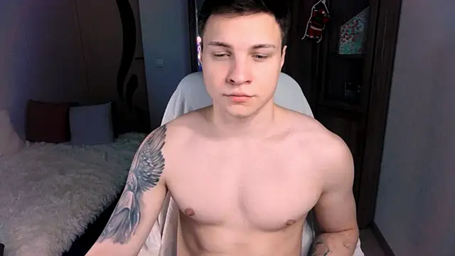 Snapshot of handsome_guy01 chatting on 12-25-24, 03:08 handsome guy01 online show from 12-25-24, 03:08